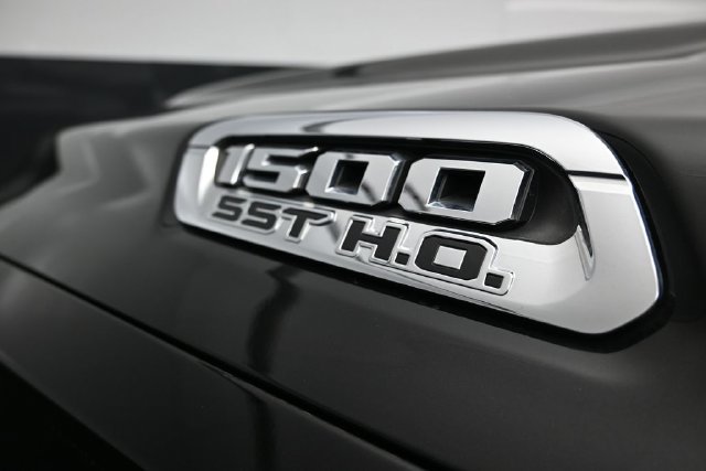 Used 2025 RAM 1500 Limited AWD/4WD image 18