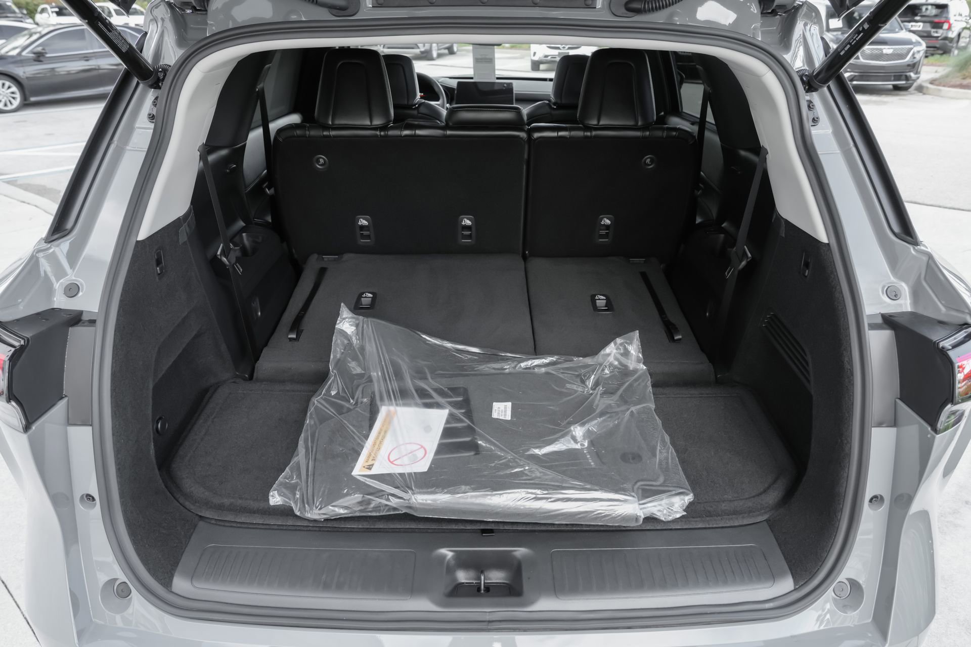 Certified 2026 INFINITI QX60 Luxe w/ Cargo Package FWD image 40