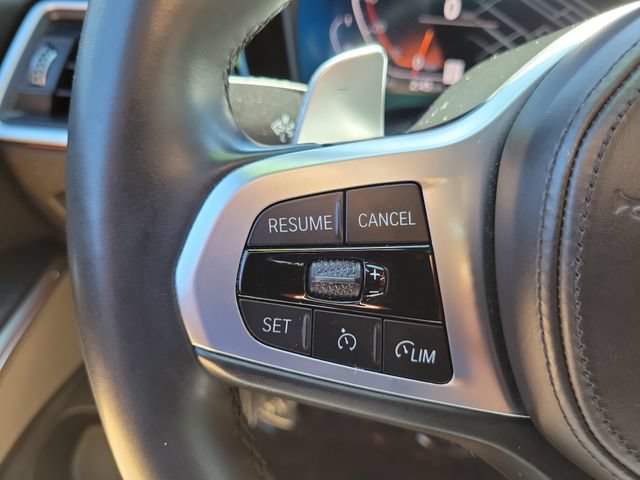 Used 2020 BMW 330i Sedan w/ M Sport Package RWD image 5