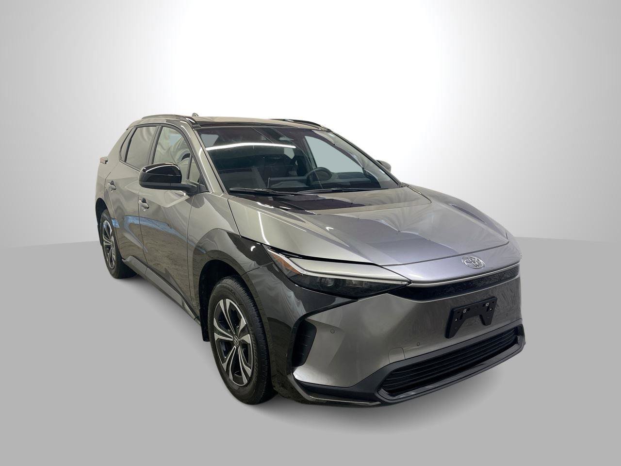 Used 2024 Toyota bZ4X XLE w/ Weather Package