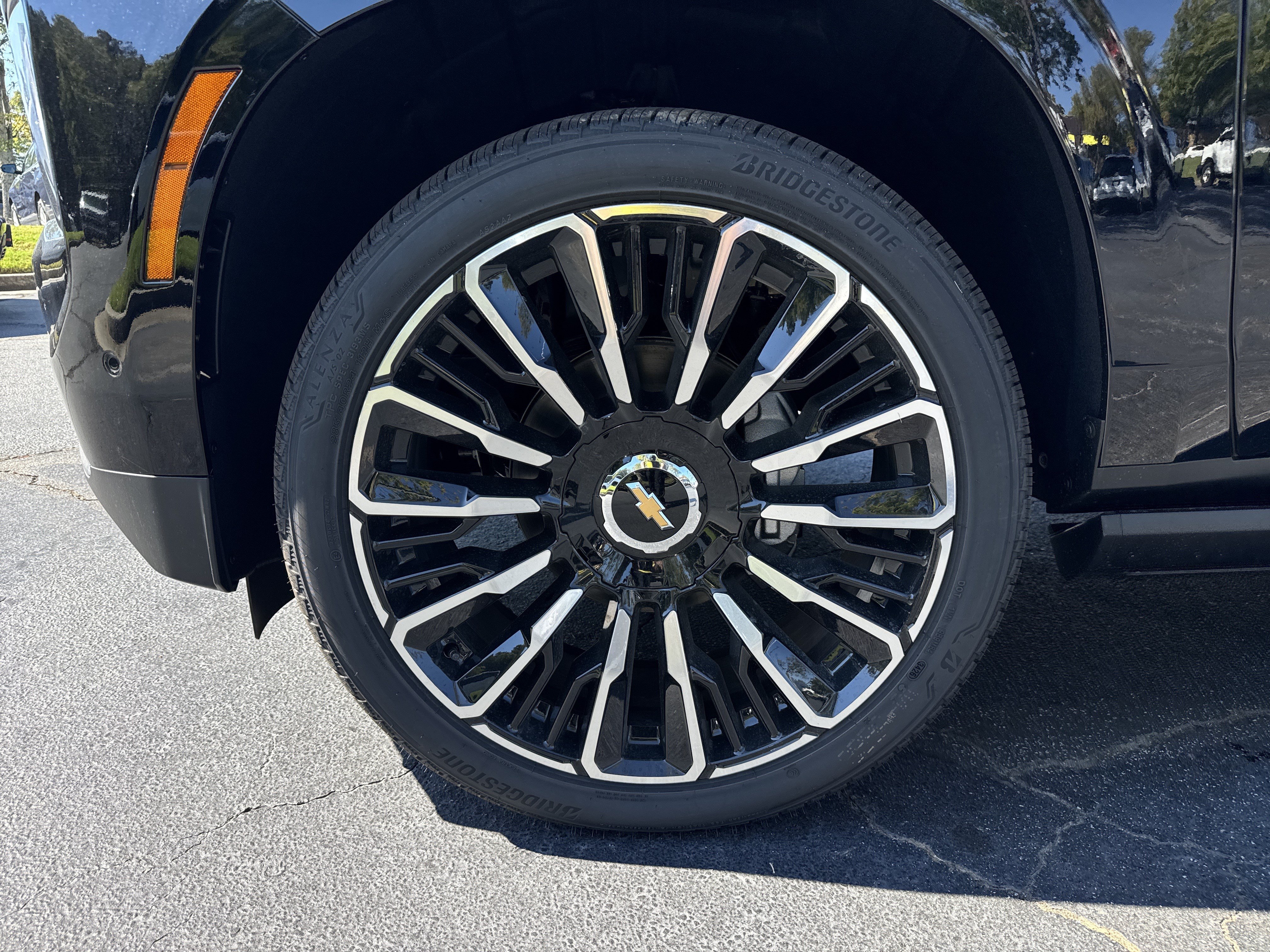 New 2027 Chevrolet Tahoe High Country AWD/4WD image 11