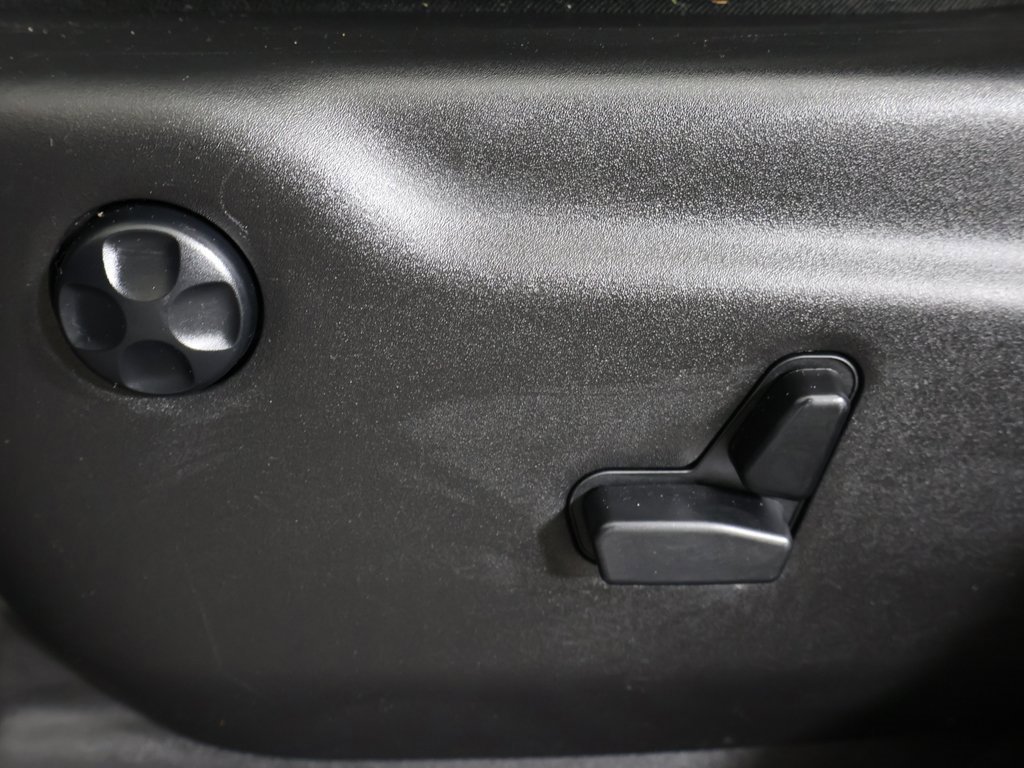 Used 2017 Jeep Grand Cherokee Altitude image 33