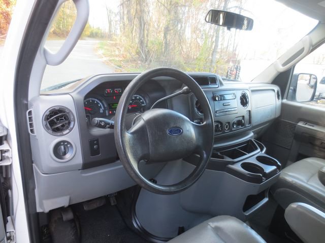 Used 2011 Ford E-250 and Econoline 250 Extended w/ PWR Group image 8