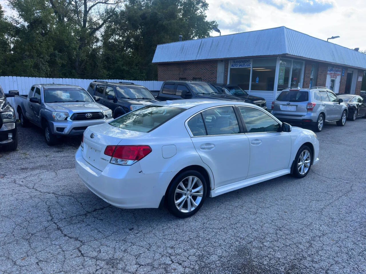 Used 2014 Subaru Legacy 2.5i Limited w/ Moonroof Package AWD/4WD image 6