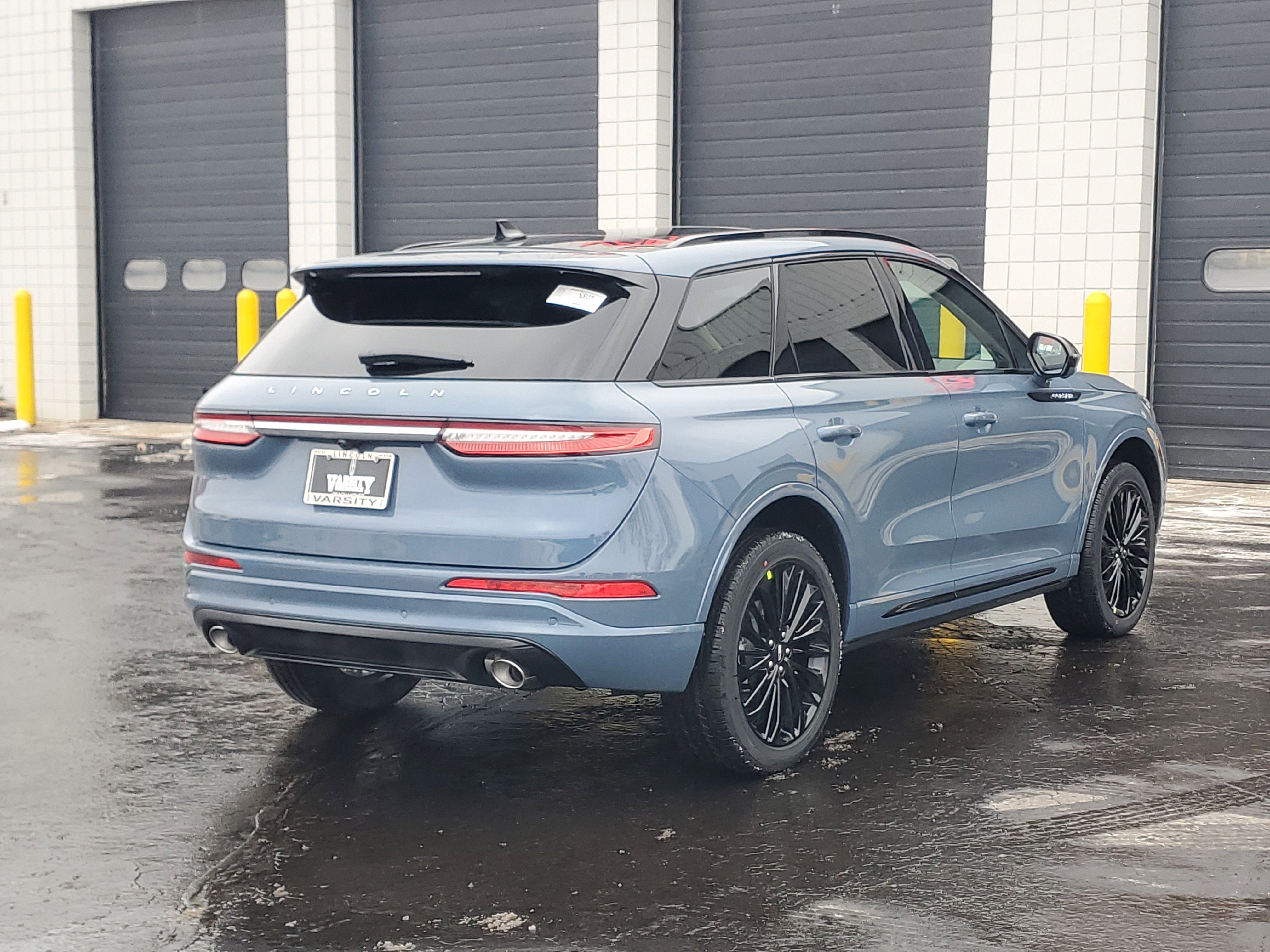 New 2026 Lincoln Corsair Premiere image 4