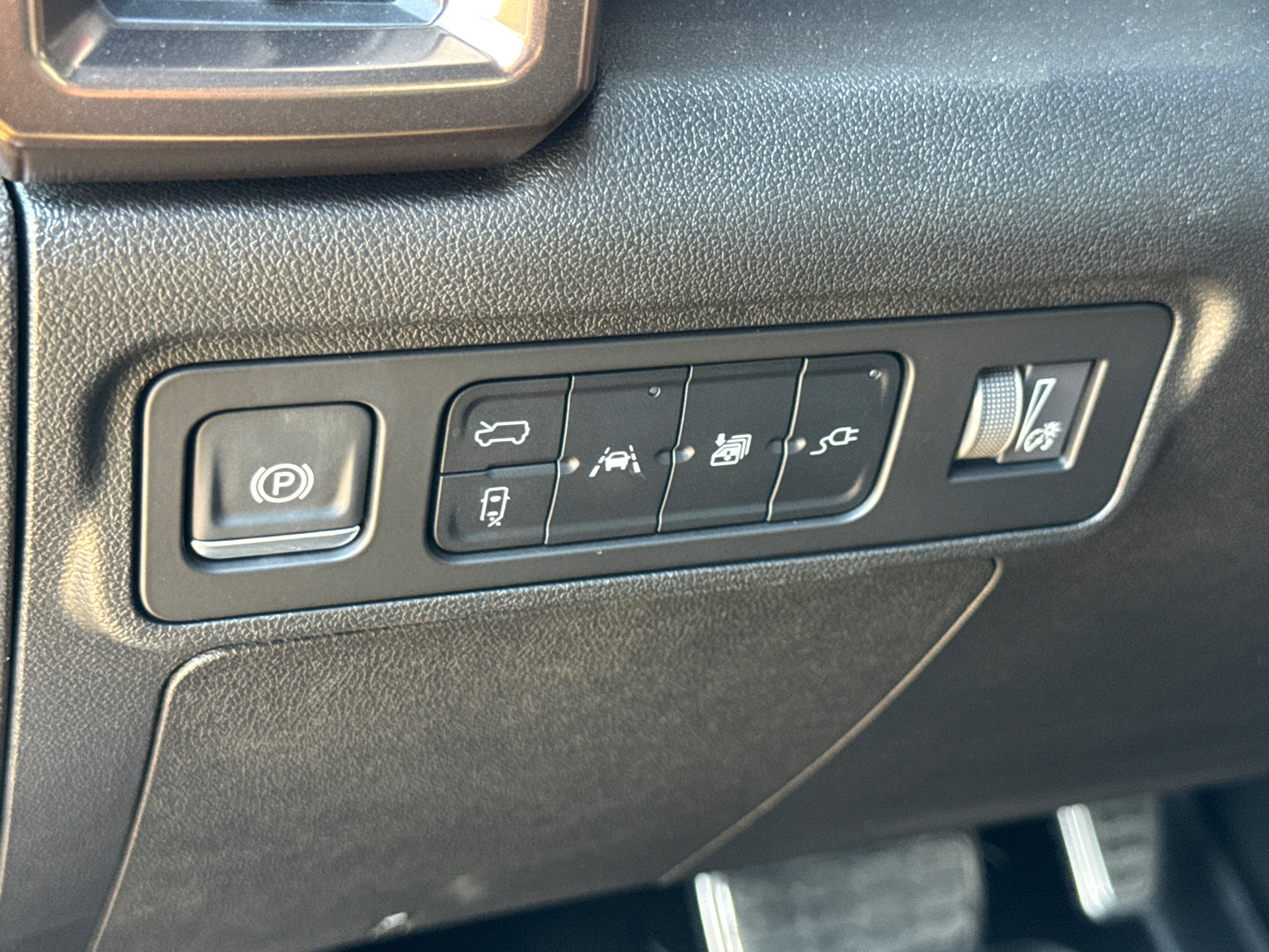 Used 2024 GMC Hummer EV 3X w/ LPO, Sport Package AWD/4WD image 21