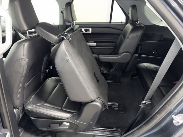 Used 2023 Ford Explorer XLT w/ Equipment Group 202A image 33