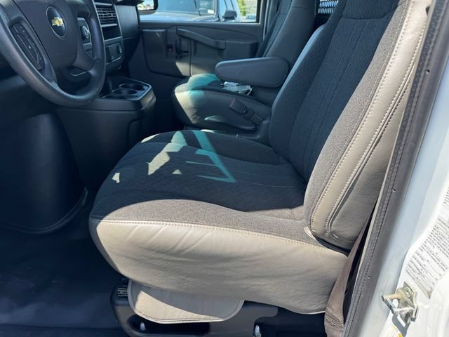 Used 2020 Chevrolet Express 2500 w/ Driver Convenience Package RWD image 15