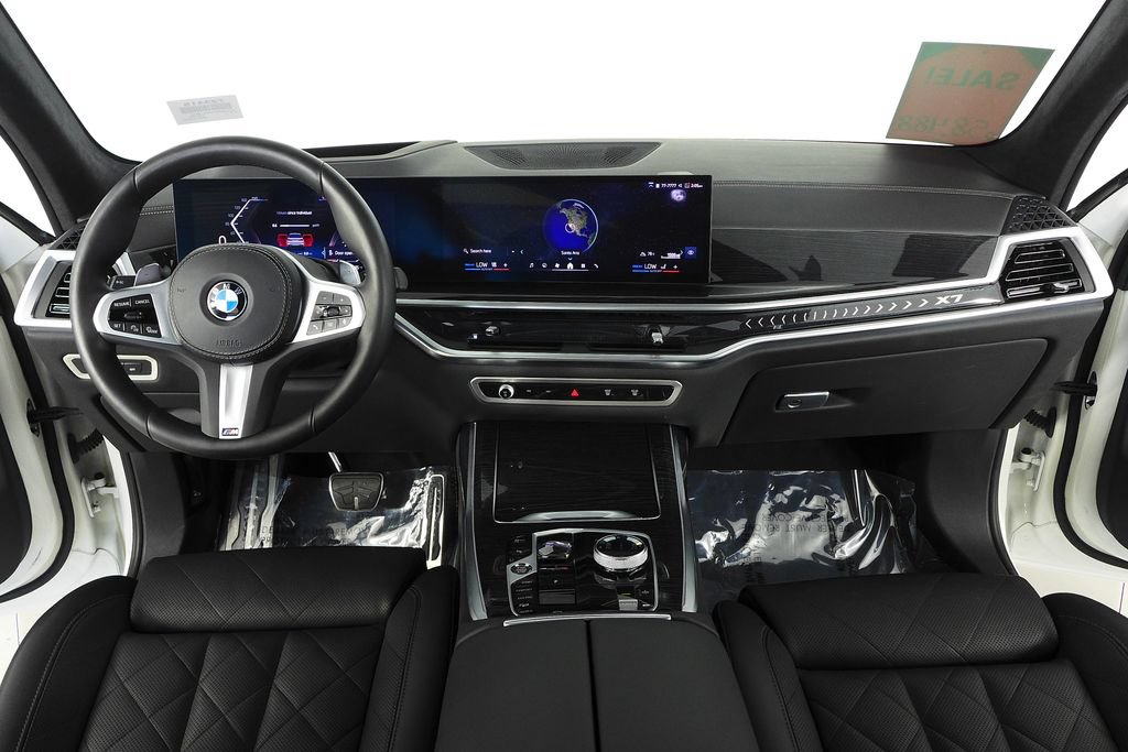 Certified 2024 BMW X7 xDrive40i w/ M Sport Package AWD/4WD image 26