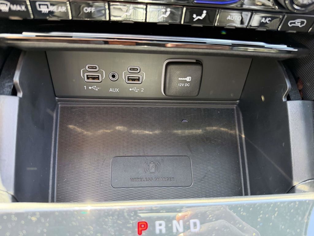 Used 2025 Jeep Grand Cherokee Laredo X w/ Luxury Tech Group I AWD/4WD image 25
