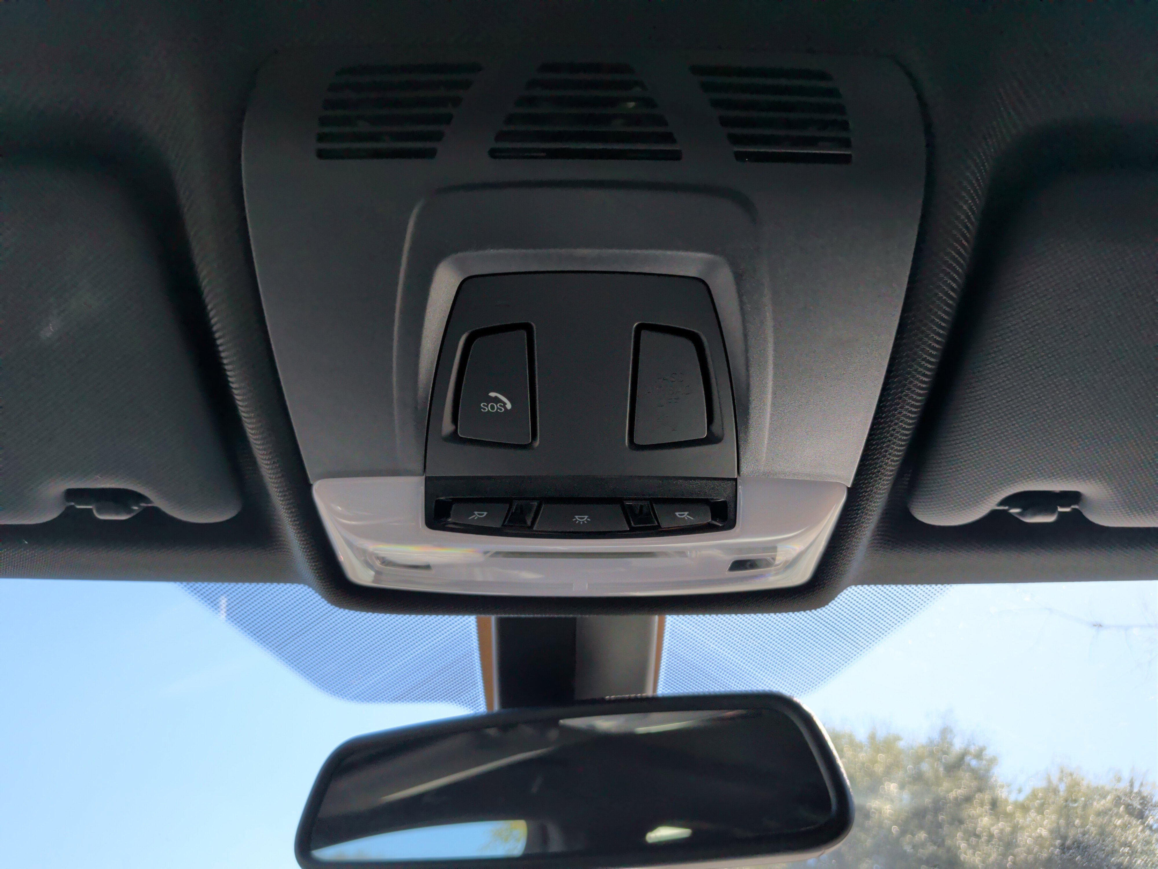 Used 2018 BMW 330e w/ M Sport Package image 29