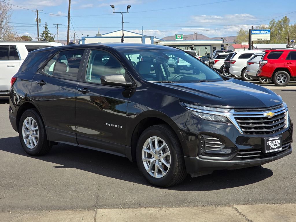 Used 2023 Chevrolet Equinox LS w/ LPO, Cargo Package FWD image 7