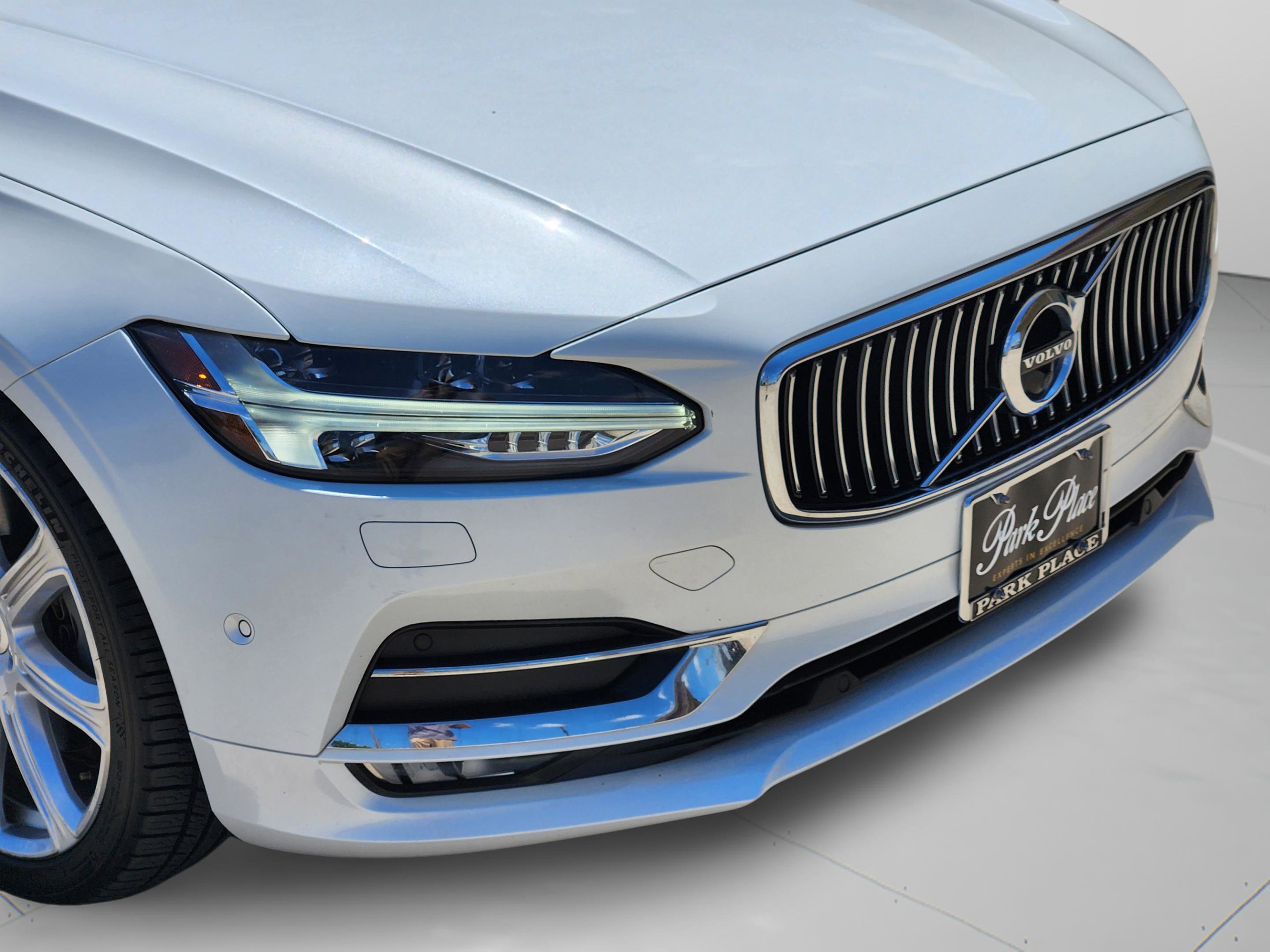 Used 2017 Volvo S90 T6 Inscription w/ Vision Package AWD/4WD image 35