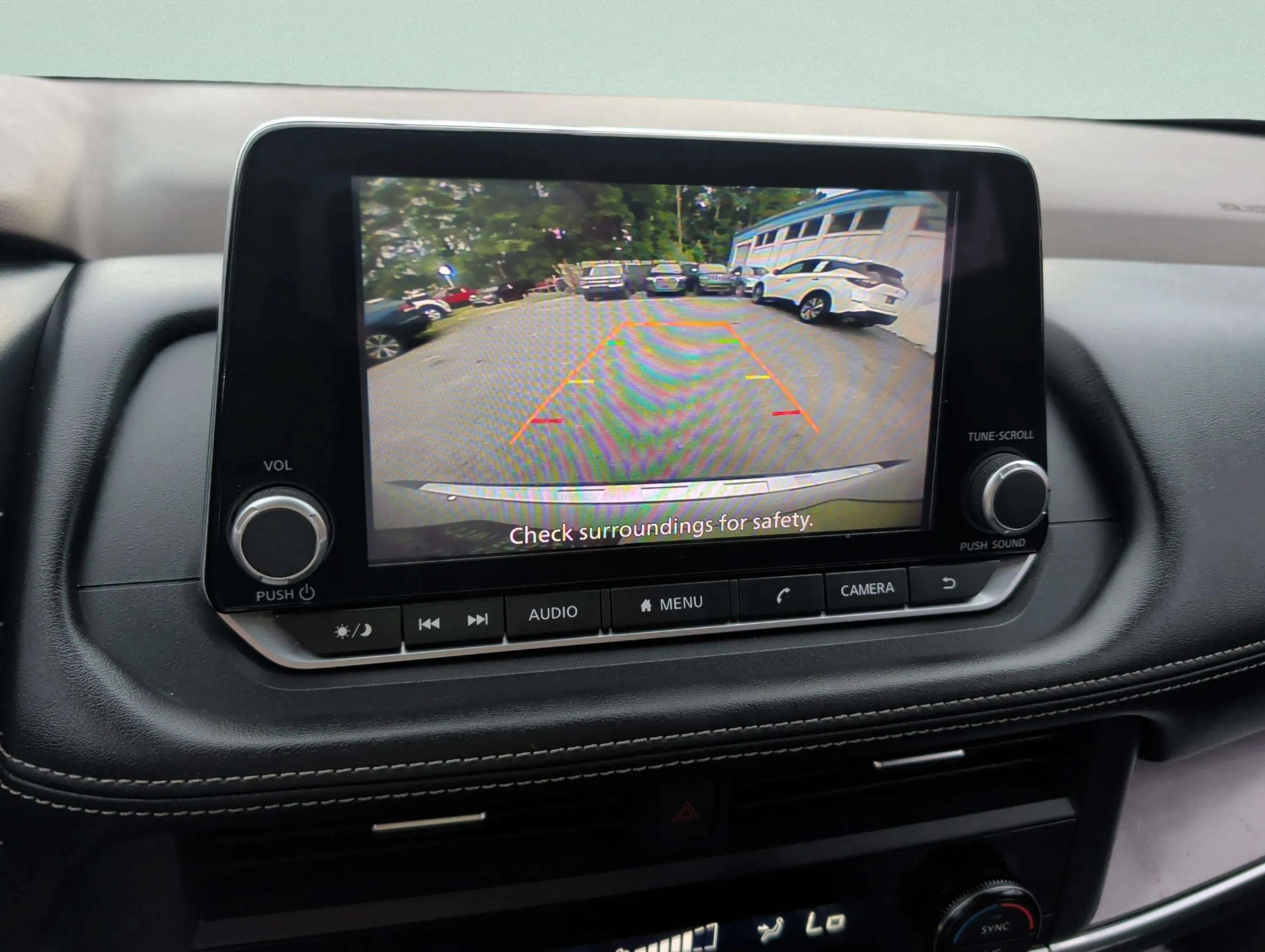 Used 2023 Nissan Rogue SV FWD image 17