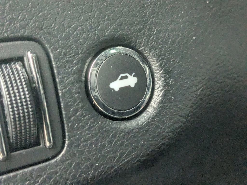 Used 2018 Dodge Challenger SXT Plus image 27