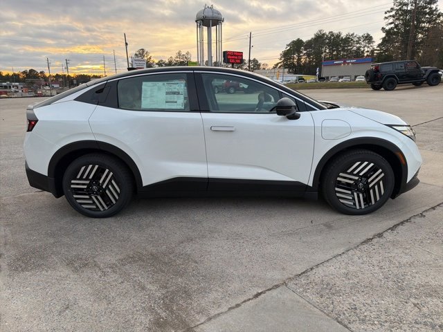 New 2026 Nissan Leaf SV+ w/ Floor Mat Package (SV+) image 5