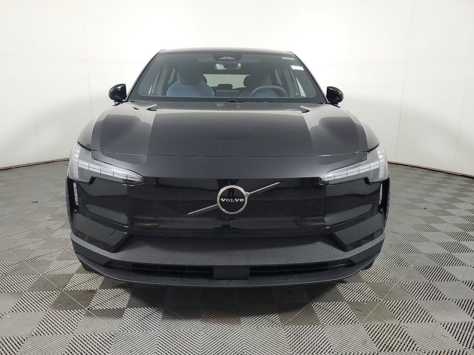 New 2026 Volvo EX30 Plus w/ Protection Package Premier AWD/4WD image 2