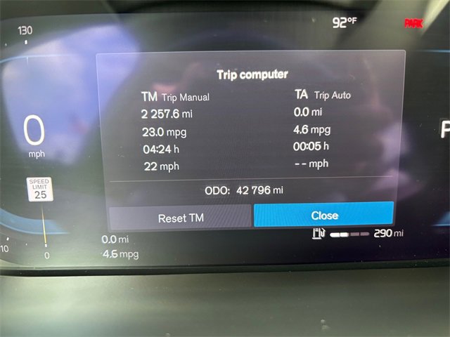 Used 2022 Volvo XC60 B5 Momentum w/ Advanced Package image 20