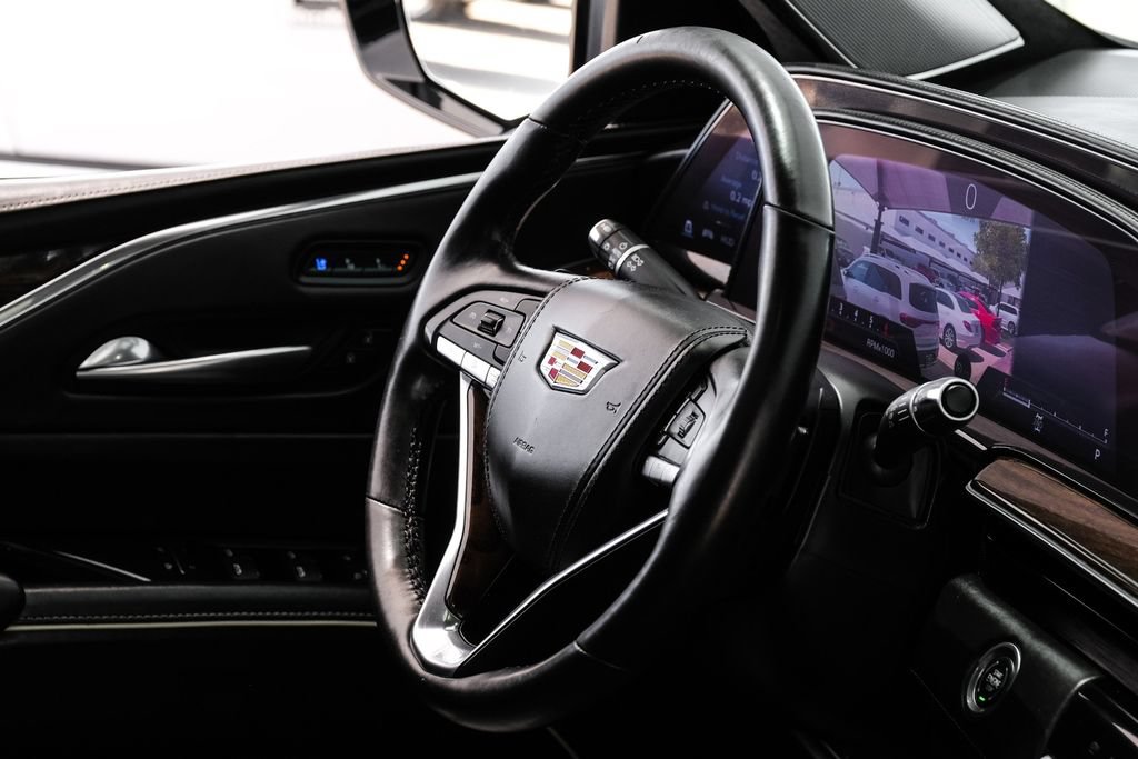 Used 2021 Cadillac Escalade Premium Luxury Platinum AWD/4WD image 12