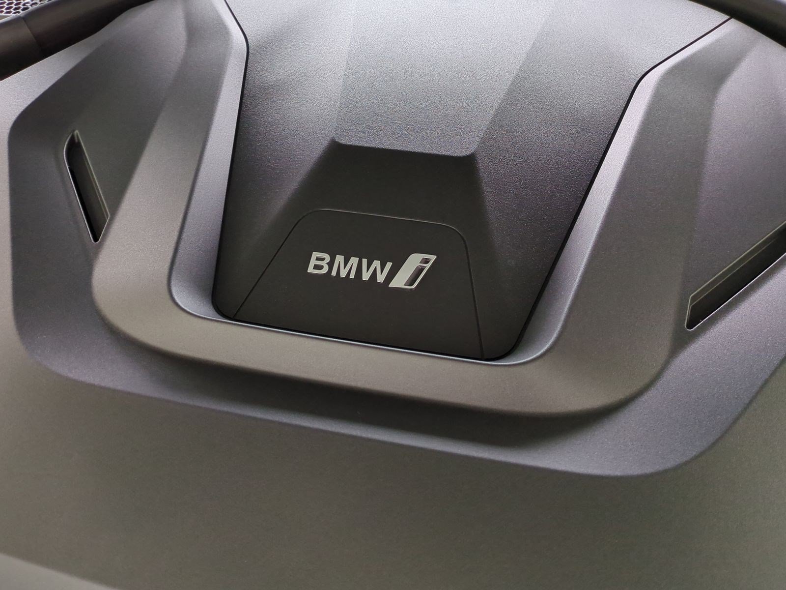 Certified 2026 BMW i4 eDrive40 w/ M Sport Package RWD image 30