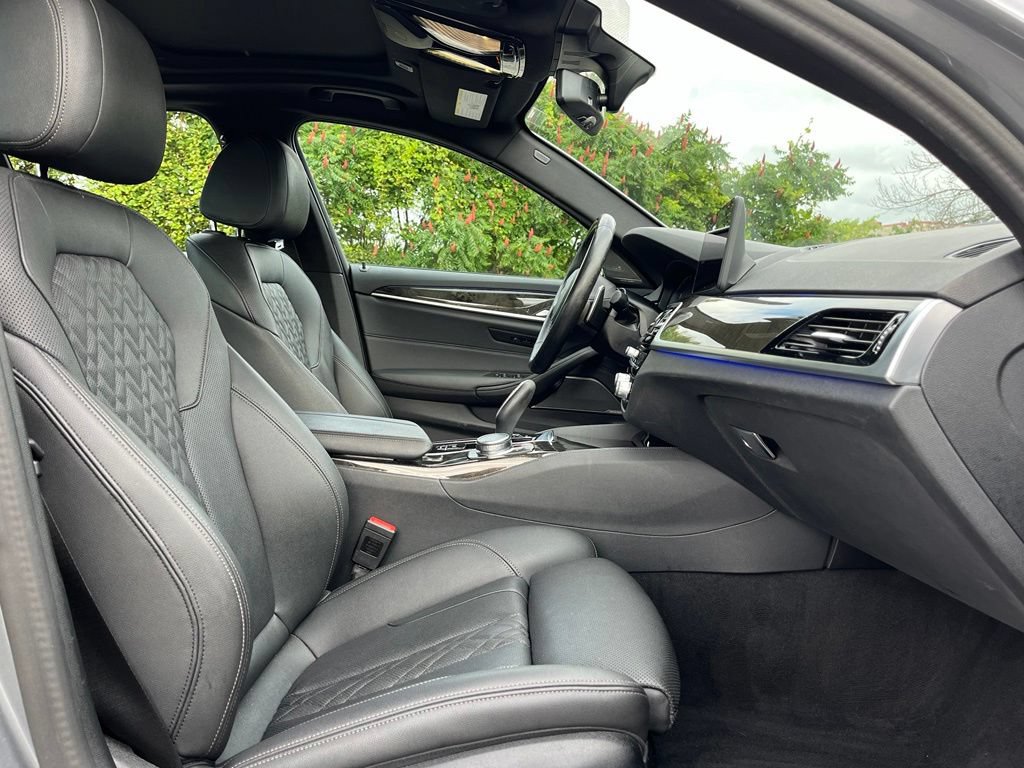 Used 2023 BMW 530i xDrive w/ M Sport Package AWD/4WD image 25