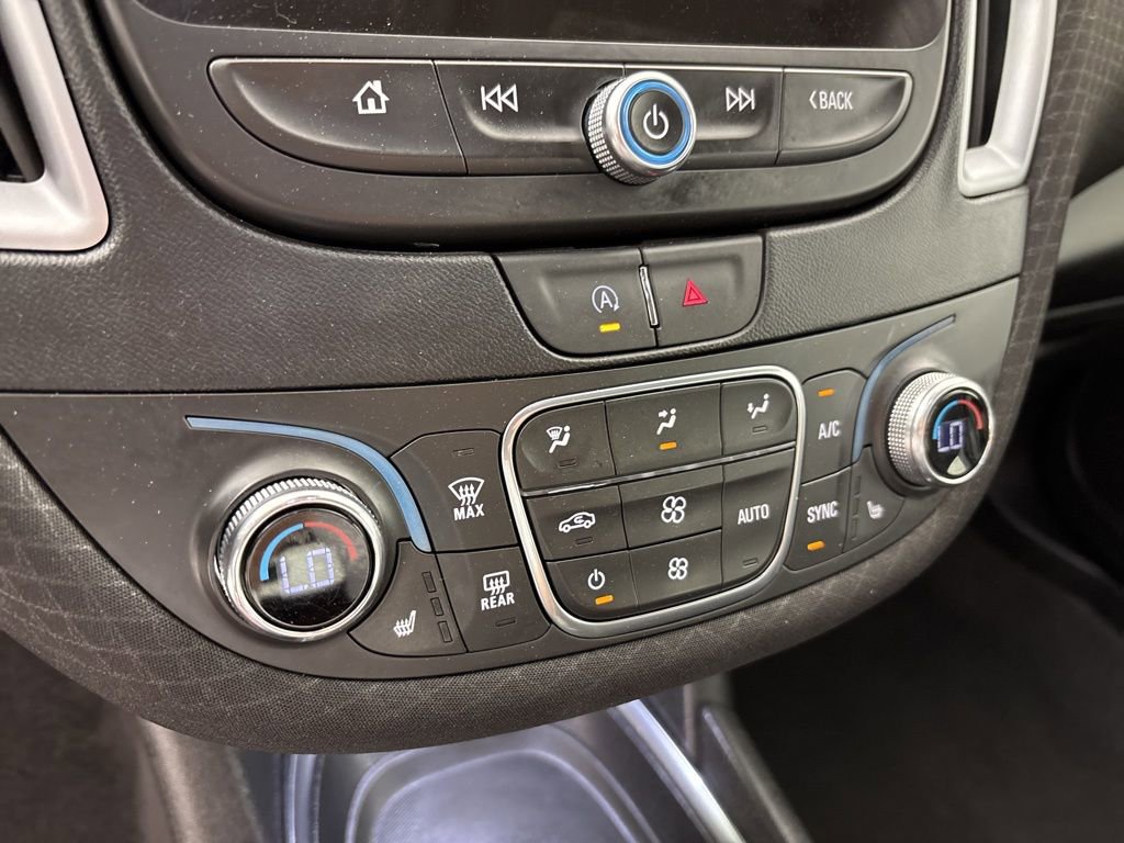 Used 2023 Chevrolet Malibu LT FWD image 37