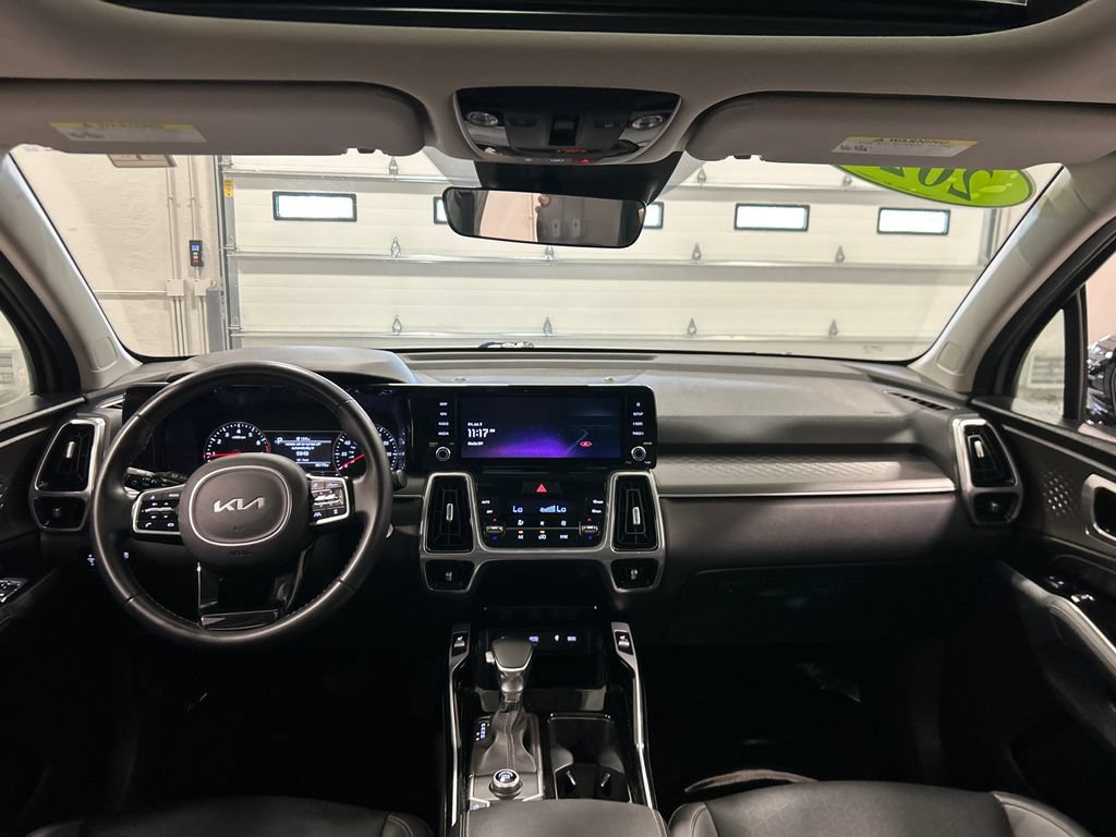 Used 2022 Kia Sorento SX FWD image 29