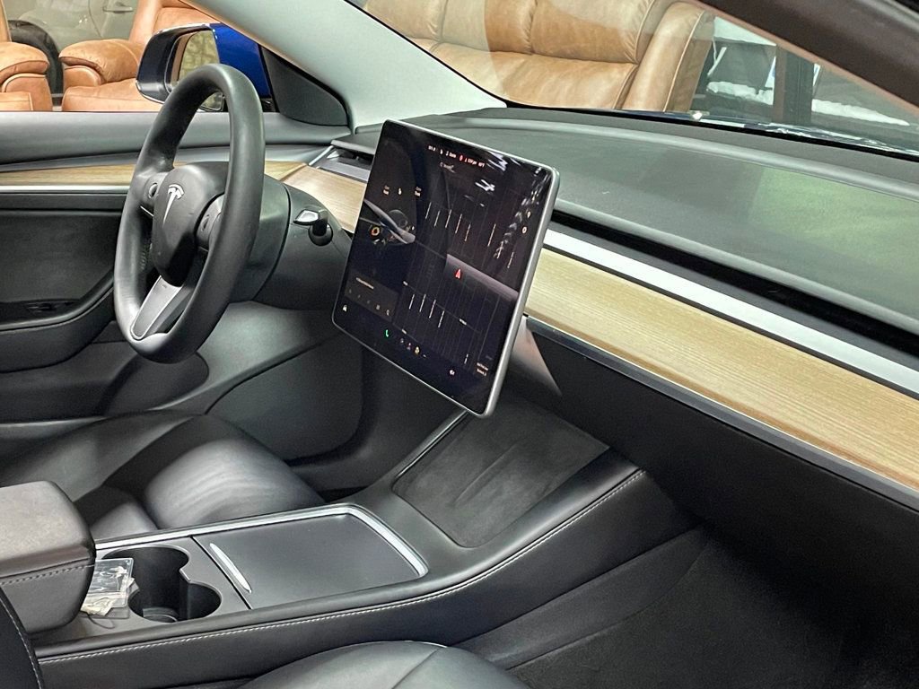 Used 2022 Tesla Model 3 image 21