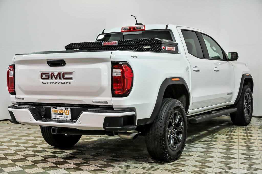Used 2024 GMC Canyon Elevation w/ Elevation Premium Package AWD/4WD image 8