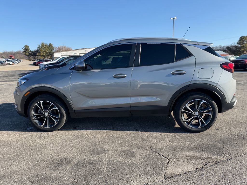 Used 2023 Buick Encore GX Select image 7