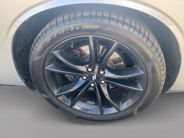 Certified 2017 Dodge Challenger R/T w/ Blacktop Package RWD image 8