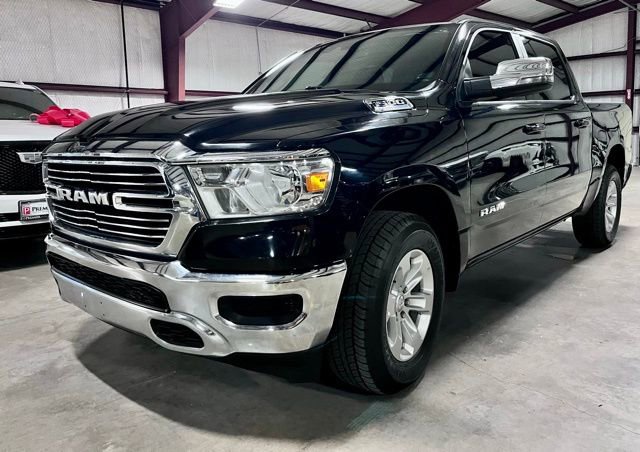 Used 2023 RAM 1500 Laramie AWD/4WD image 6