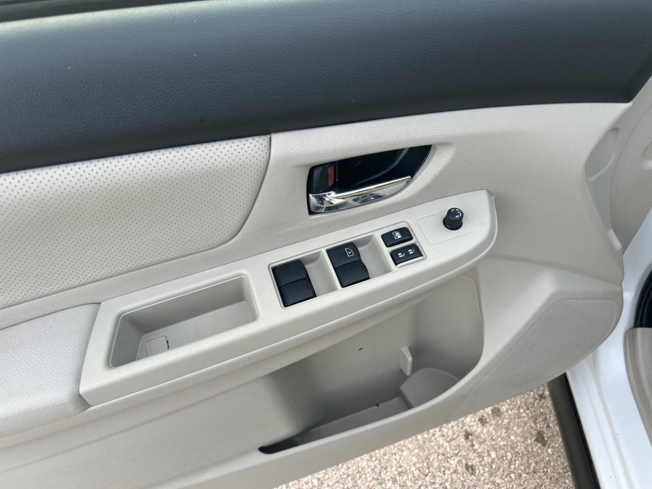 Used 2013 Subaru Crosstrek 2.0i Limited image 12