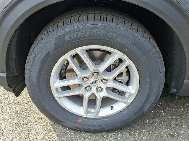 New 2026 Ford Explorer Active image 4