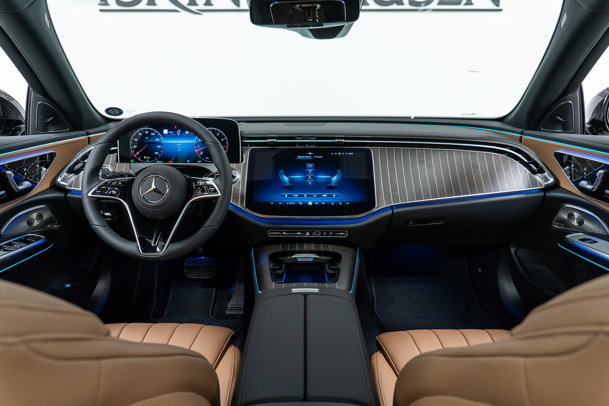 New 2026 Mercedes-Benz E 450 4MATIC Sedan image 15
