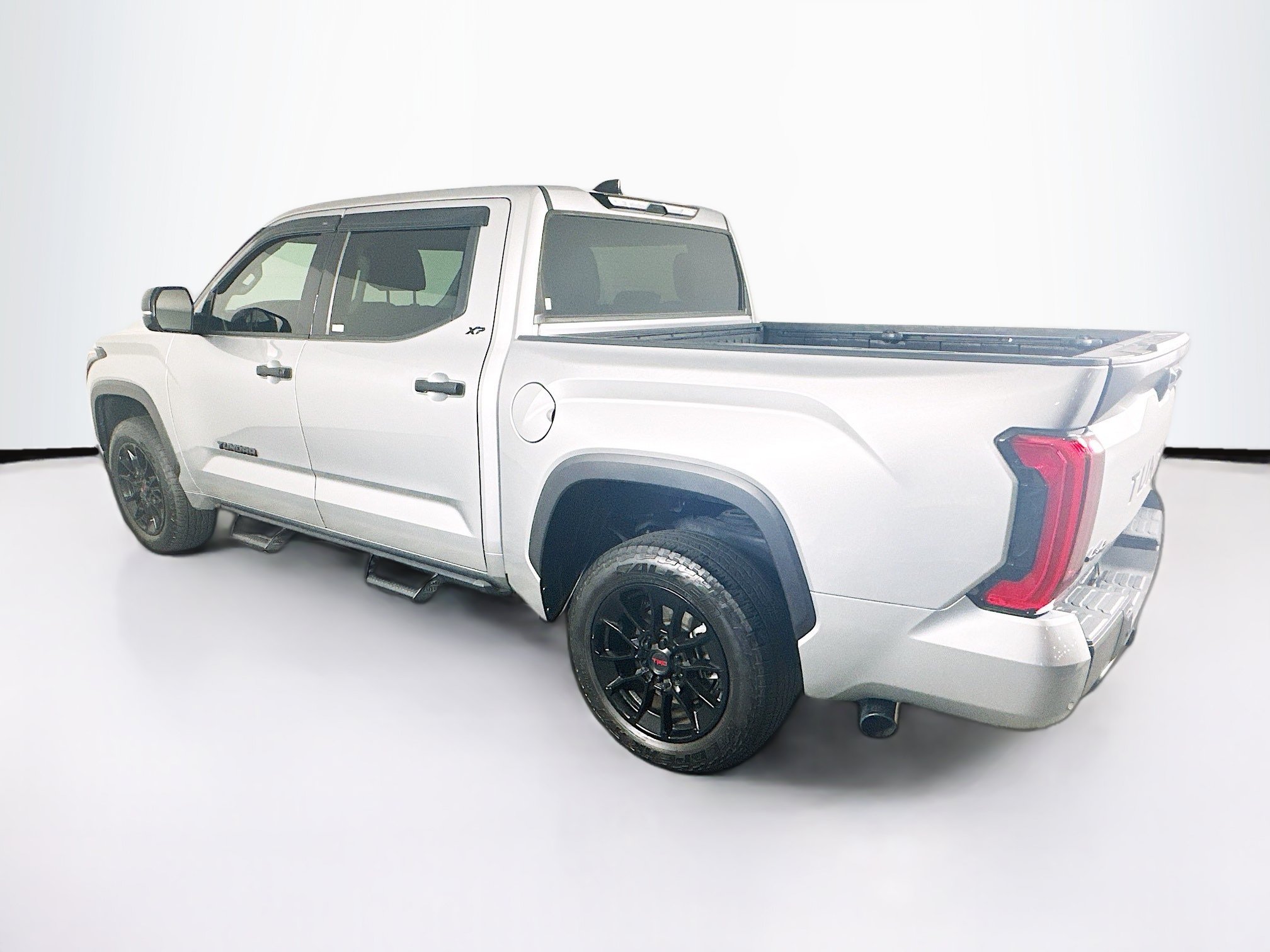 Used 2023 Toyota Tundra SR5 w/ SR5 Convenience Package AWD/4WD image 5