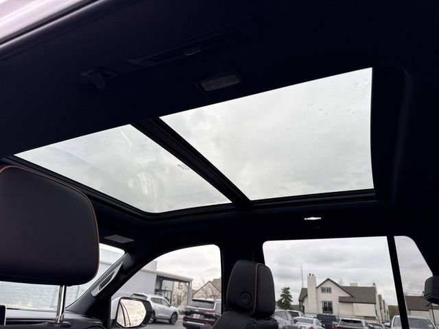 Used 2022 GMC Yukon AT4 image 20