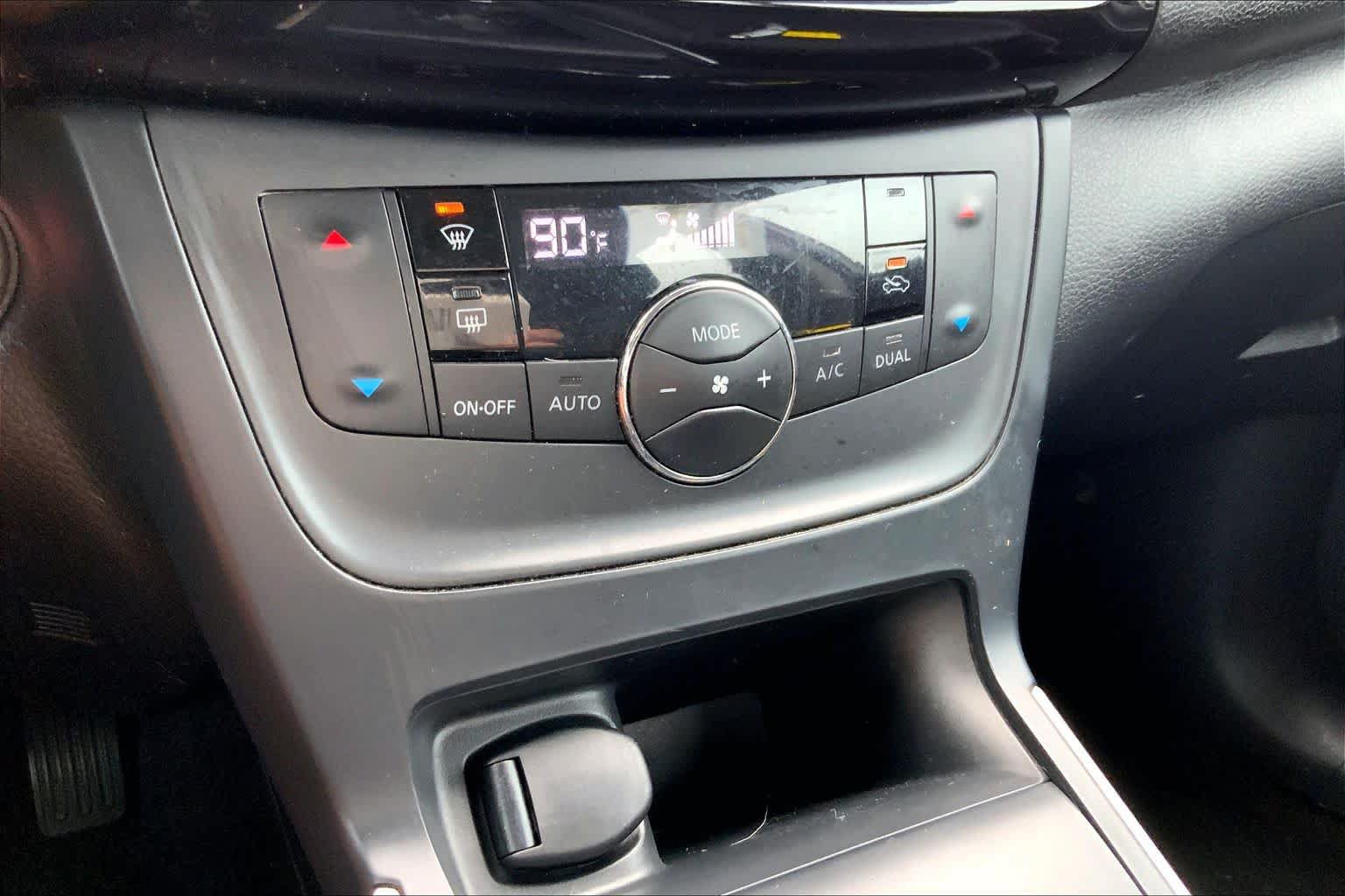 Used 2018 Nissan Sentra SV FWD image 29