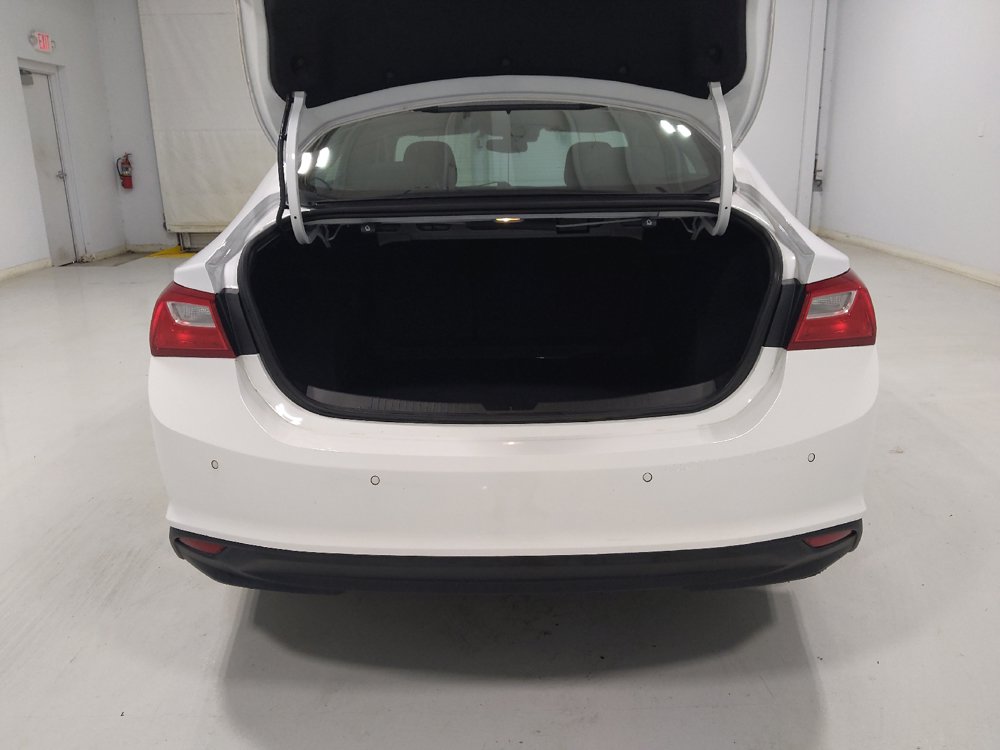 Used 2022 Chevrolet Malibu LS w/ Driver Confidence Package II FWD image 29