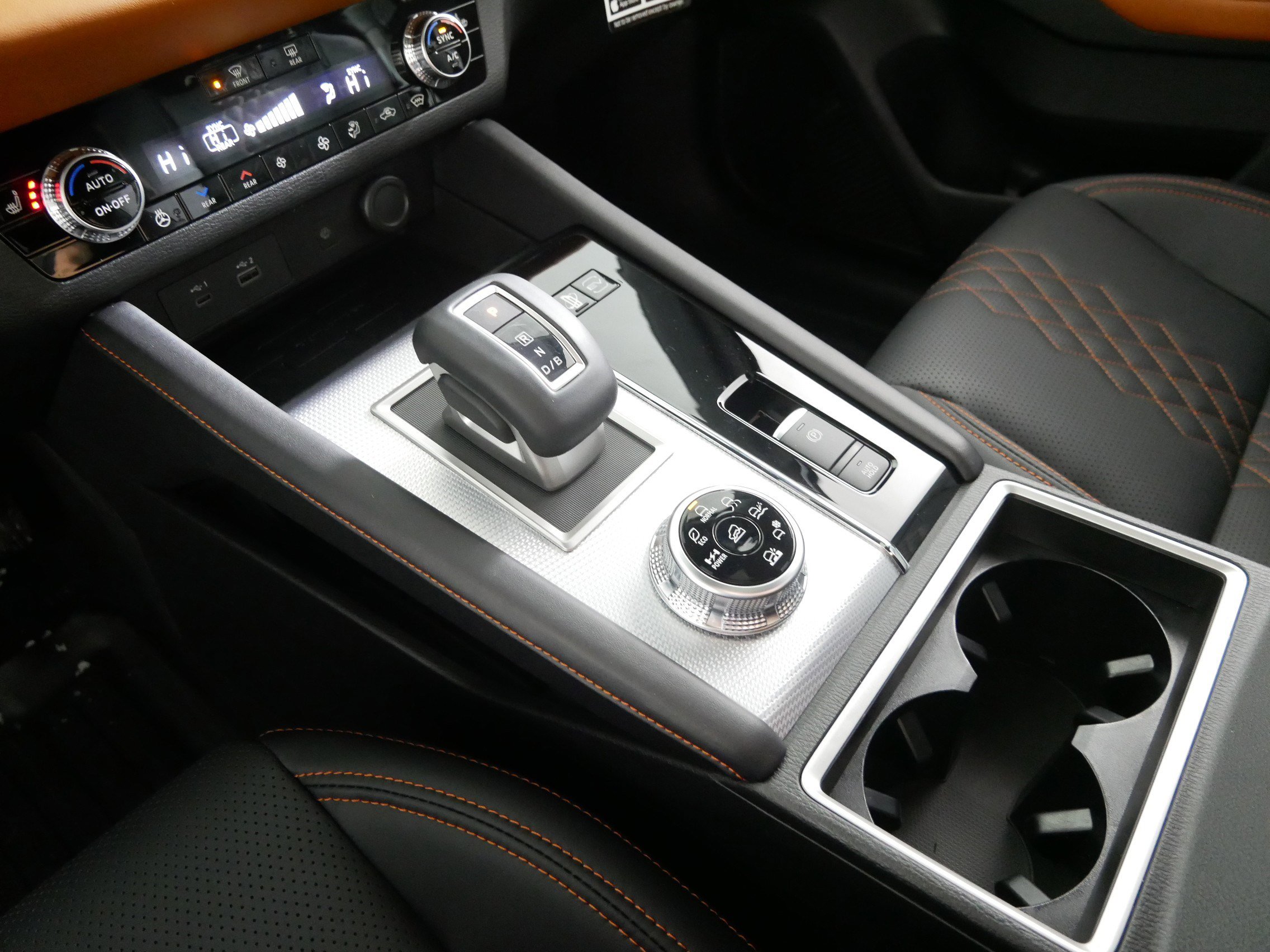 New 2025 Mitsubishi Outlander SEL image 6