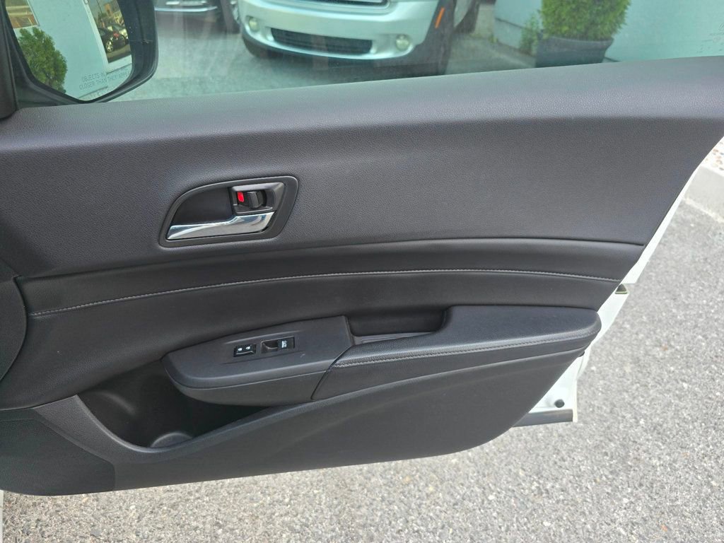 Used 2014 Acura ILX FWD image 19