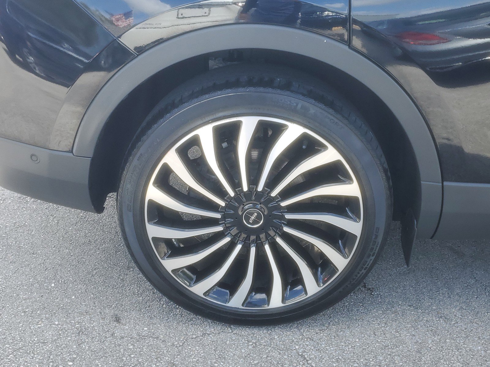 Certified 2019 Lincoln Nautilus Black Label image 8