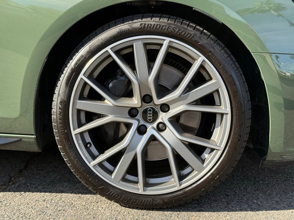 Used 2023 Audi S4 Premium Plus w/ Premium Plus Package image 16