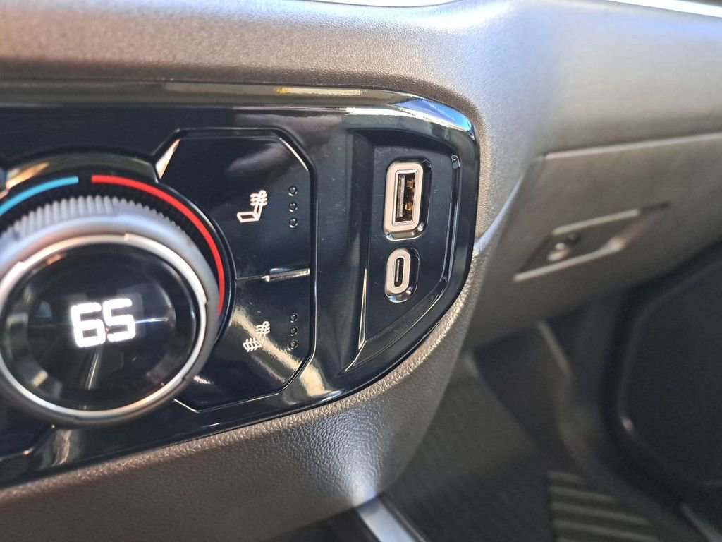 Used 2025 Chevrolet Silverado 1500 LT Trail Boss w/ Convenience Package II image 24