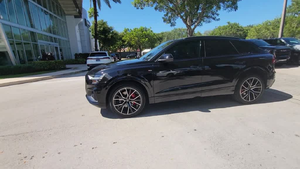 Certified 2023 Audi Q8 Premium Plus w/ Premium Plus Package AWD/4WD image 4