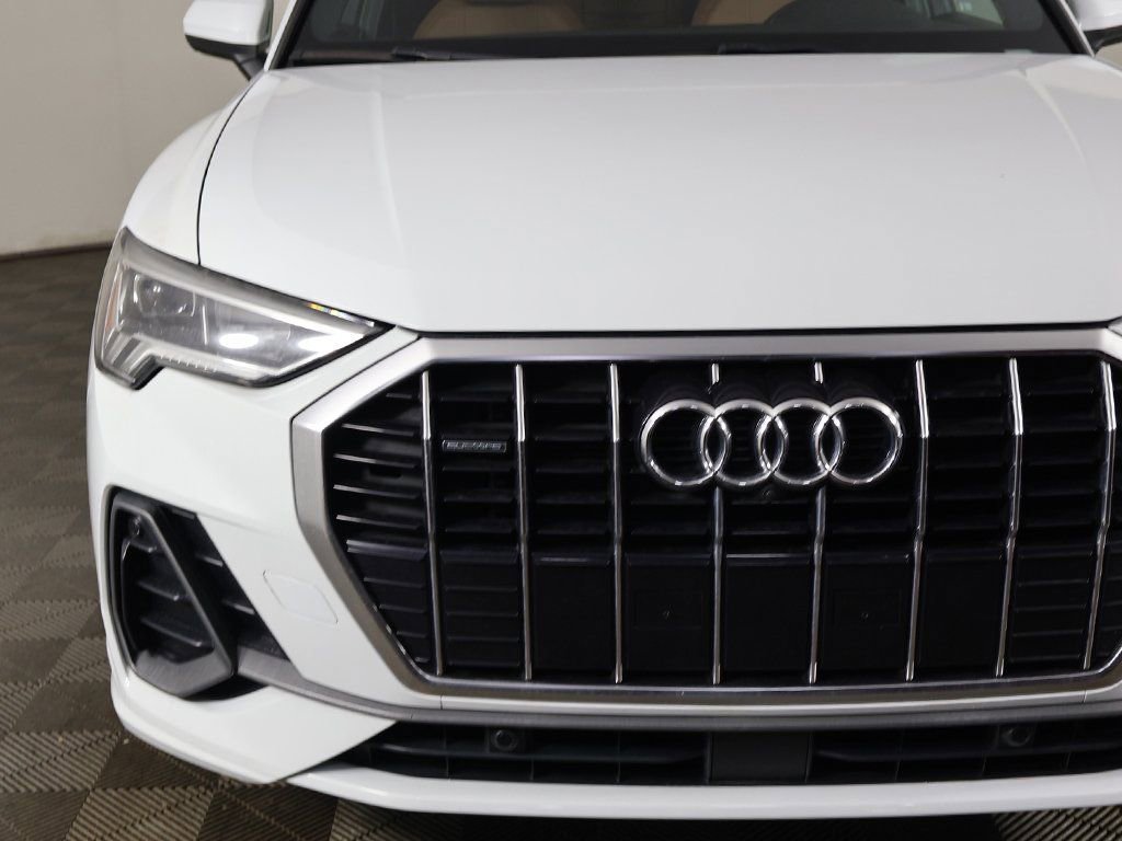 Used 2021 Audi Q3 2.0T Premium Plus image 14