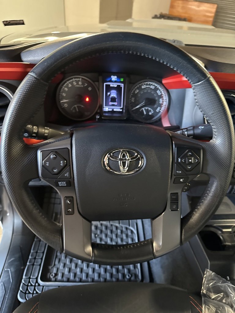 Used 2019 Toyota Tacoma TRD Sport image 31