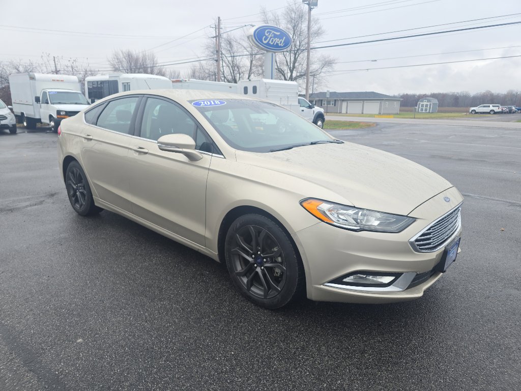 Used 2018 Ford Fusion SE image 4