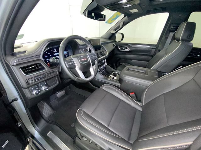 Used 2023 GMC Yukon SLT w/ SLT Luxury Package AWD/4WD image 27