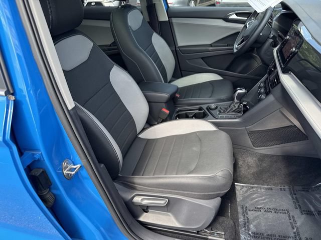Used 2022 Volkswagen Taos SEL w/ Panoramic Sunroof Package AWD/4WD image 9